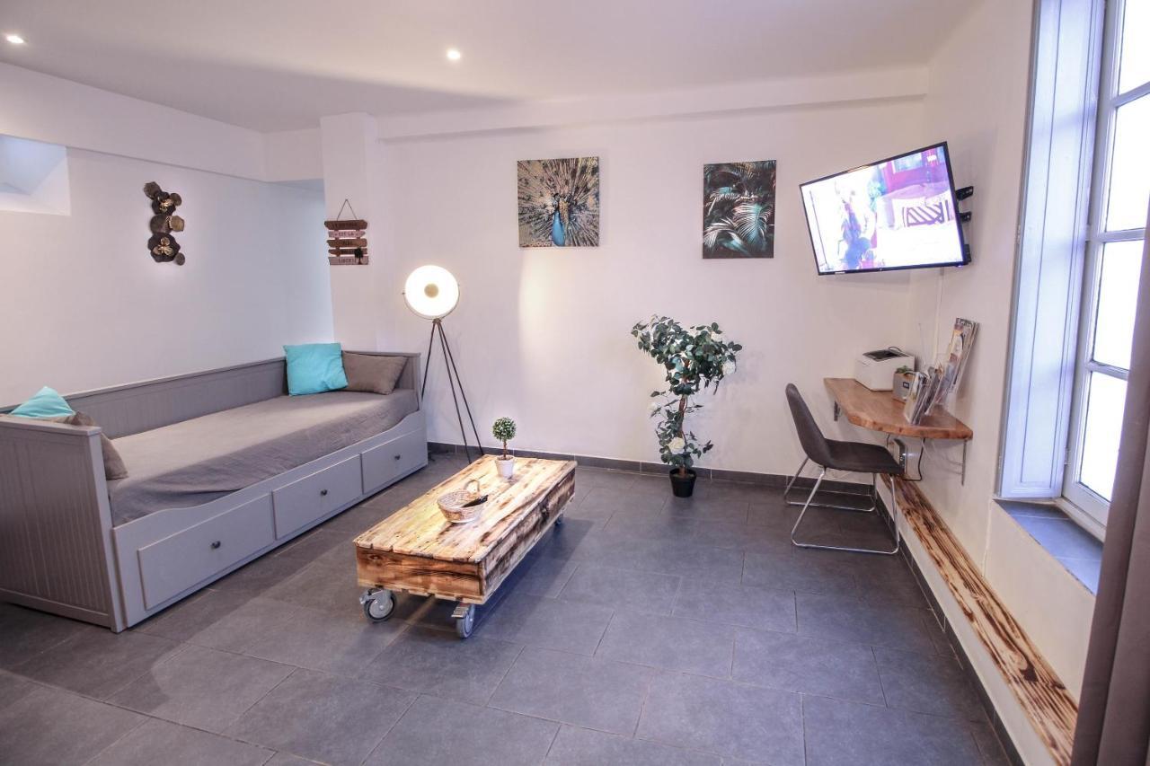Appartement Calme Et Spacieux, Cite Et Ville A Pied, Wifi, 2 Chambres, 3 Lits Carcassonne Exterior photo